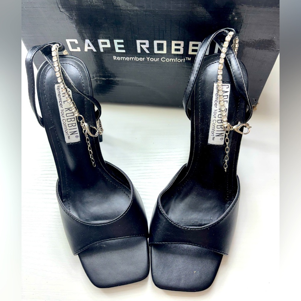 LIKE NEW- Cape Robbin Black Women's Heels